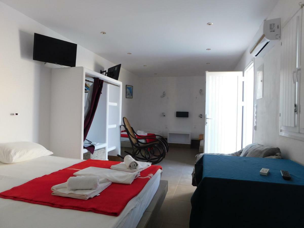 Sea Side Perivolos Hotel Екстериор снимка