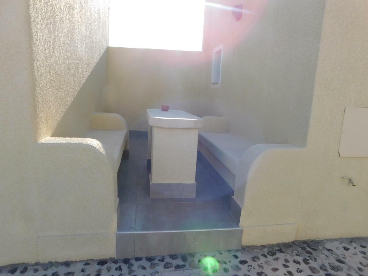 Sea Side Perivolos Hotel Екстериор снимка