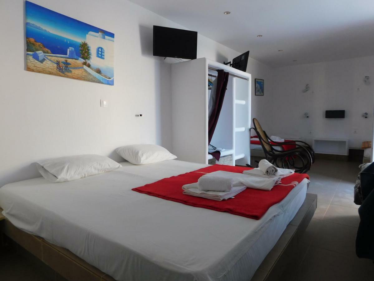 Sea Side Perivolos Hotel Екстериор снимка